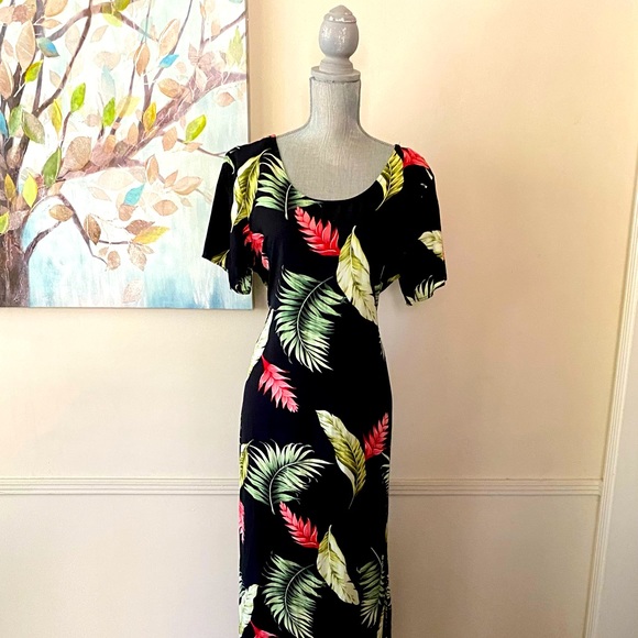 Puanani Dresses & Skirts - PUANANI WOMEN’S DRESS SIZE LARGE